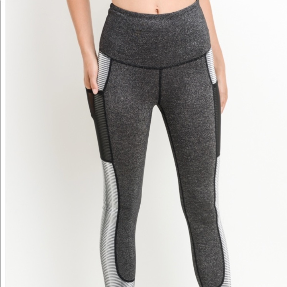 Mono B Highwaist Shimmer Optical print leggings